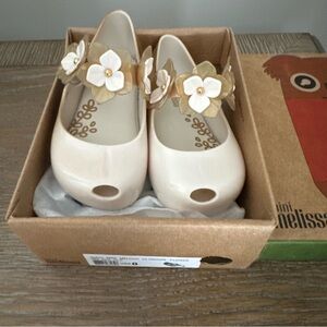 Mini Melissa Ultragirl Flower Shoes Size 8